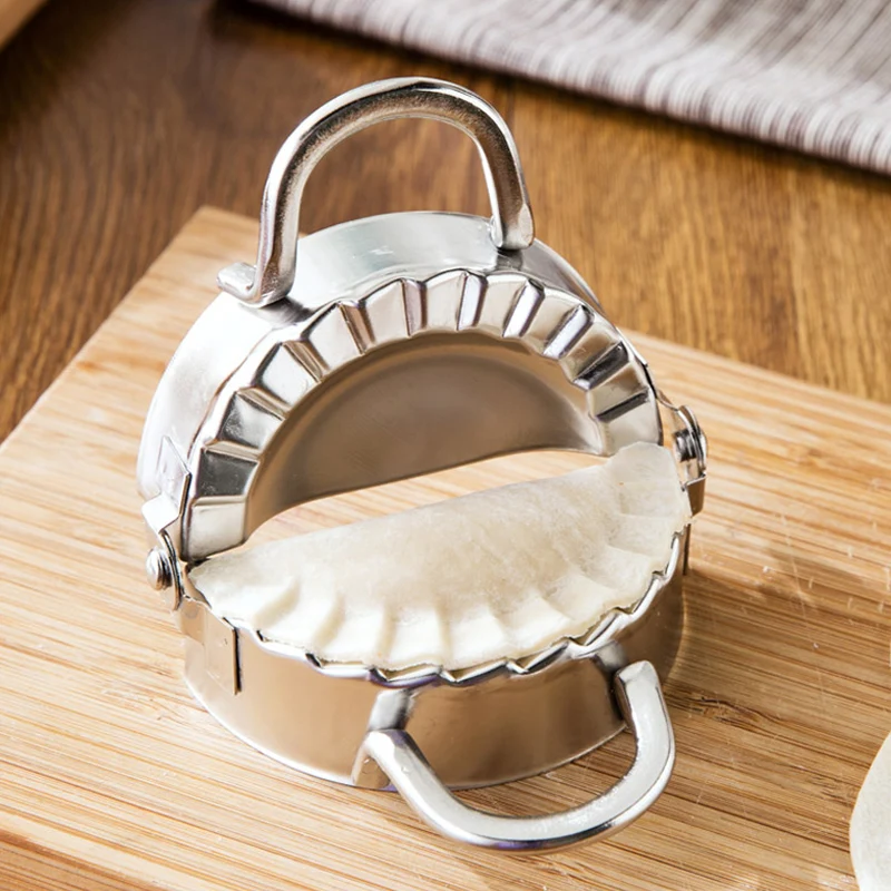 Stampo per Ravioli in Acciaio  - Gyoza Dumpling Maker recensione e prezzo