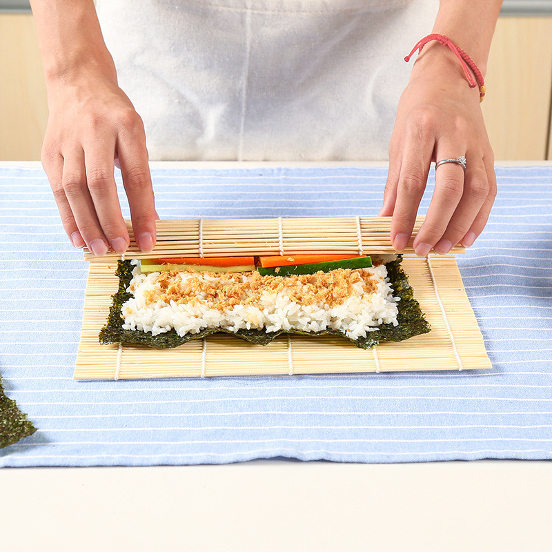 1 Pezzo Kit per Preparare Sush - Sushi Mat Bamboo recensione e prezzo